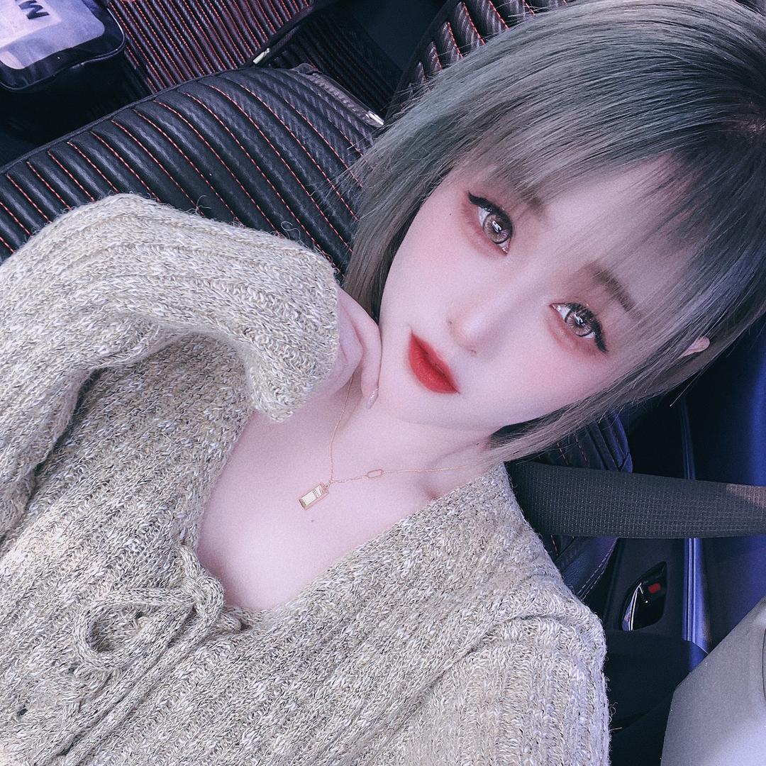 W.💛