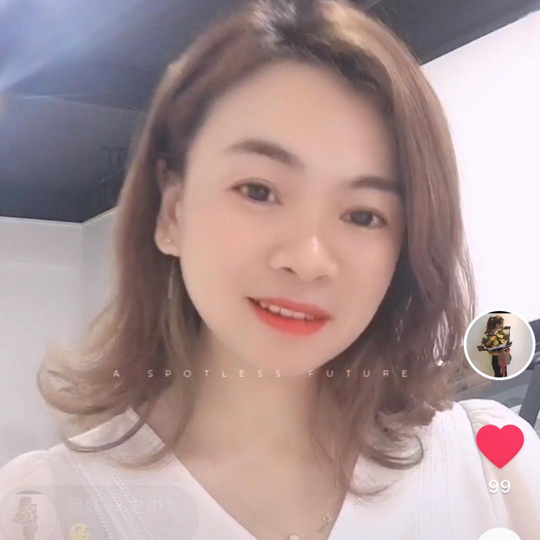 赤水百诚汽车李丽