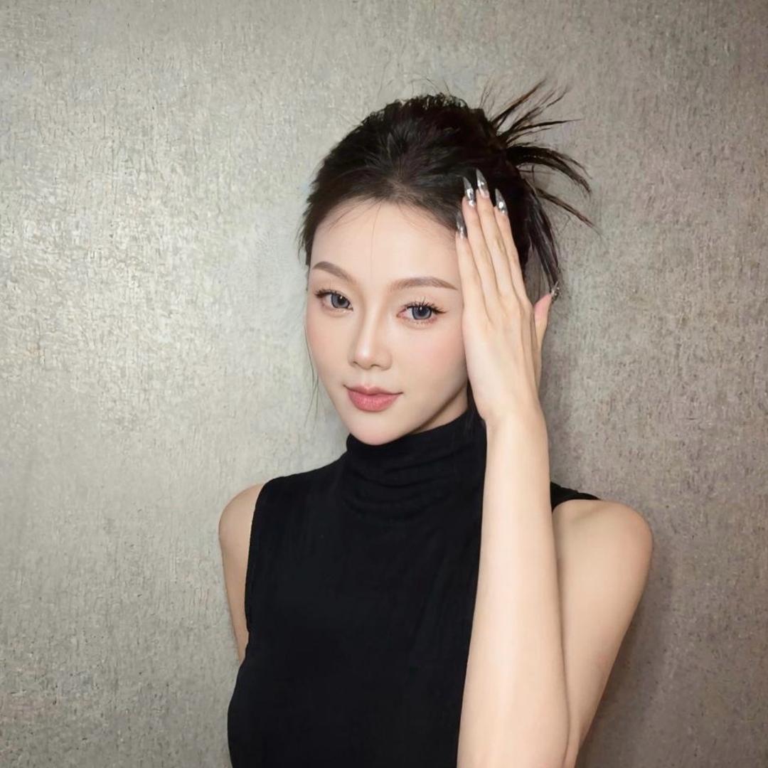 何大美🧚‍♀️