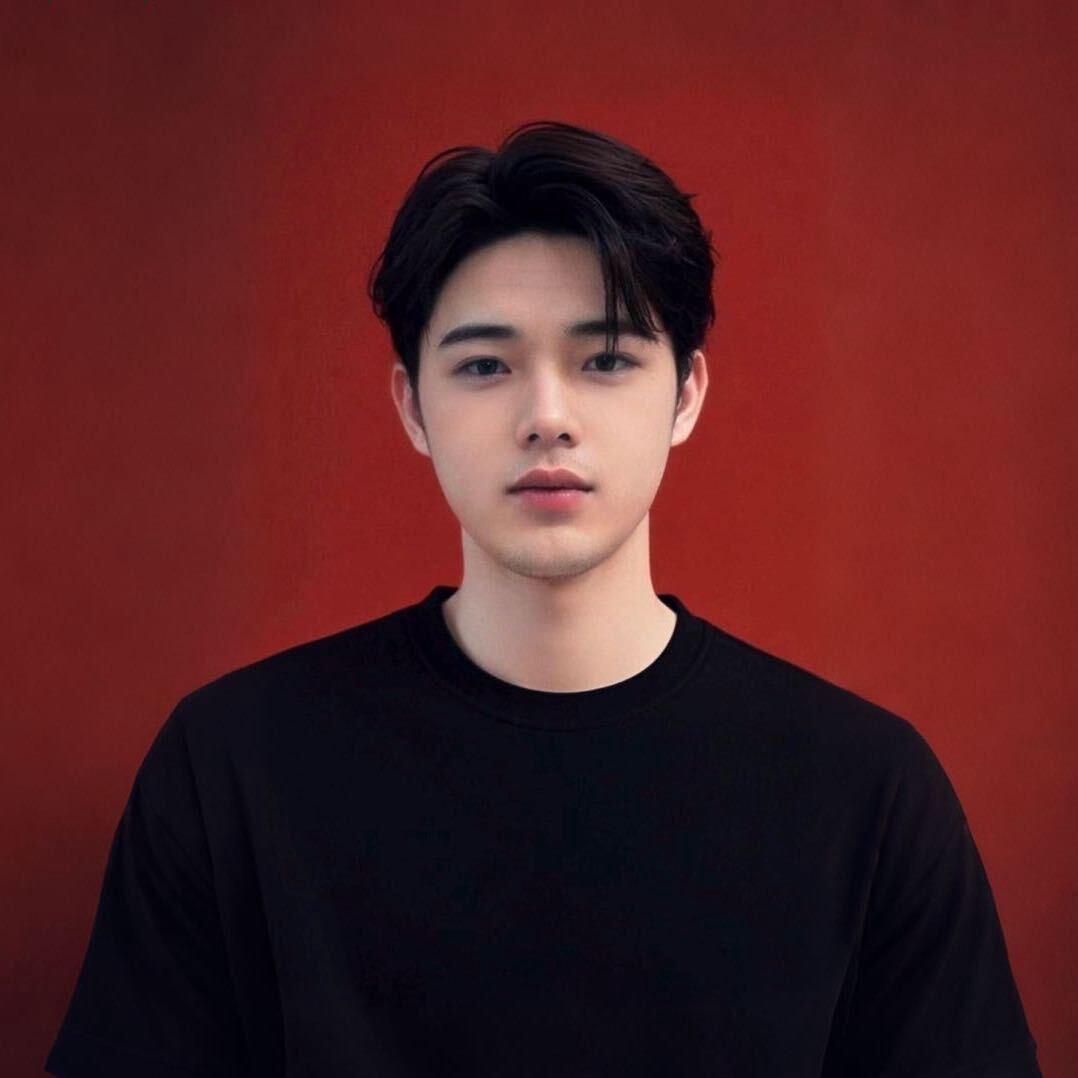 与房共生·皇旋安全门窗阿勇