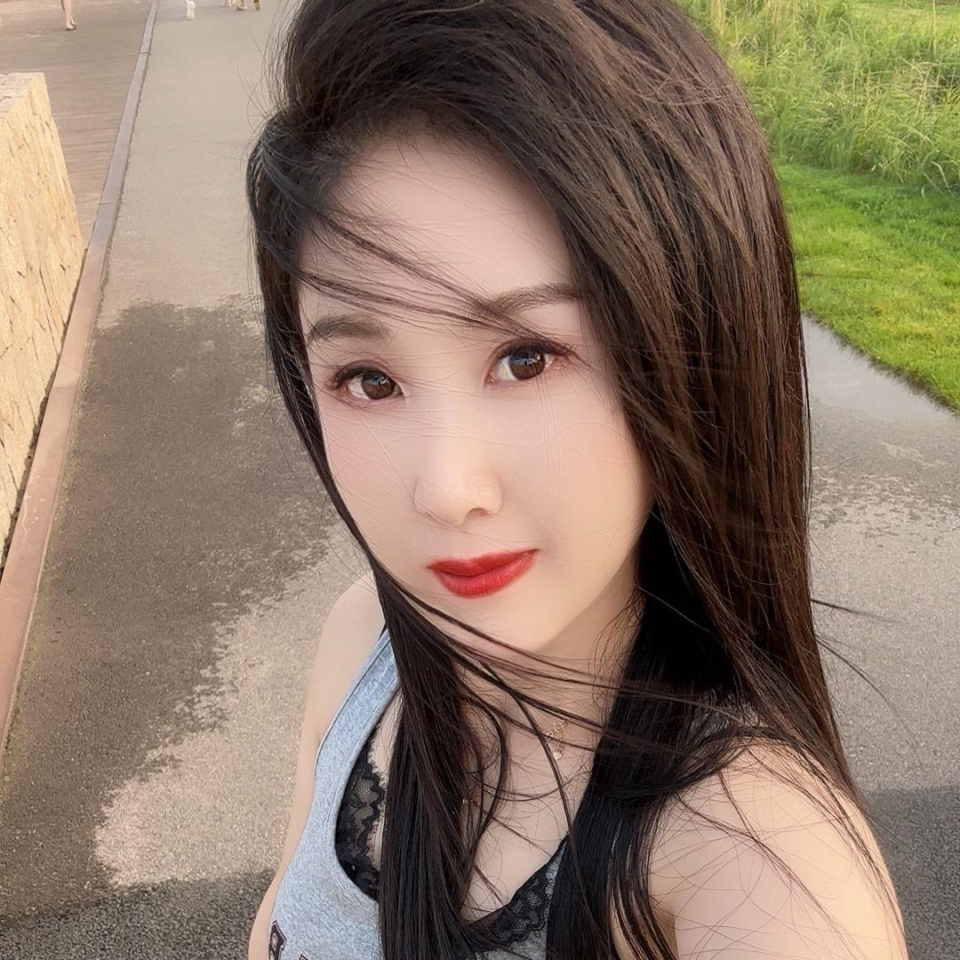 晶雨精品女装教搭配