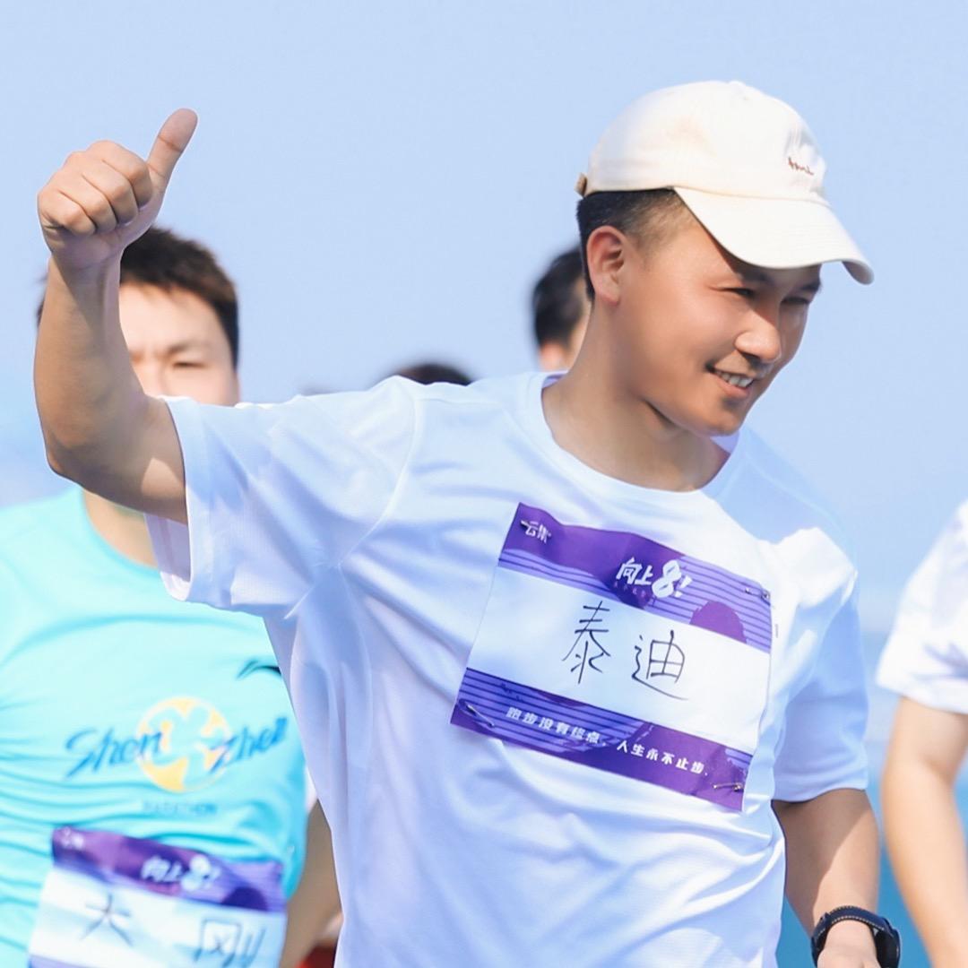 云集肖英俊