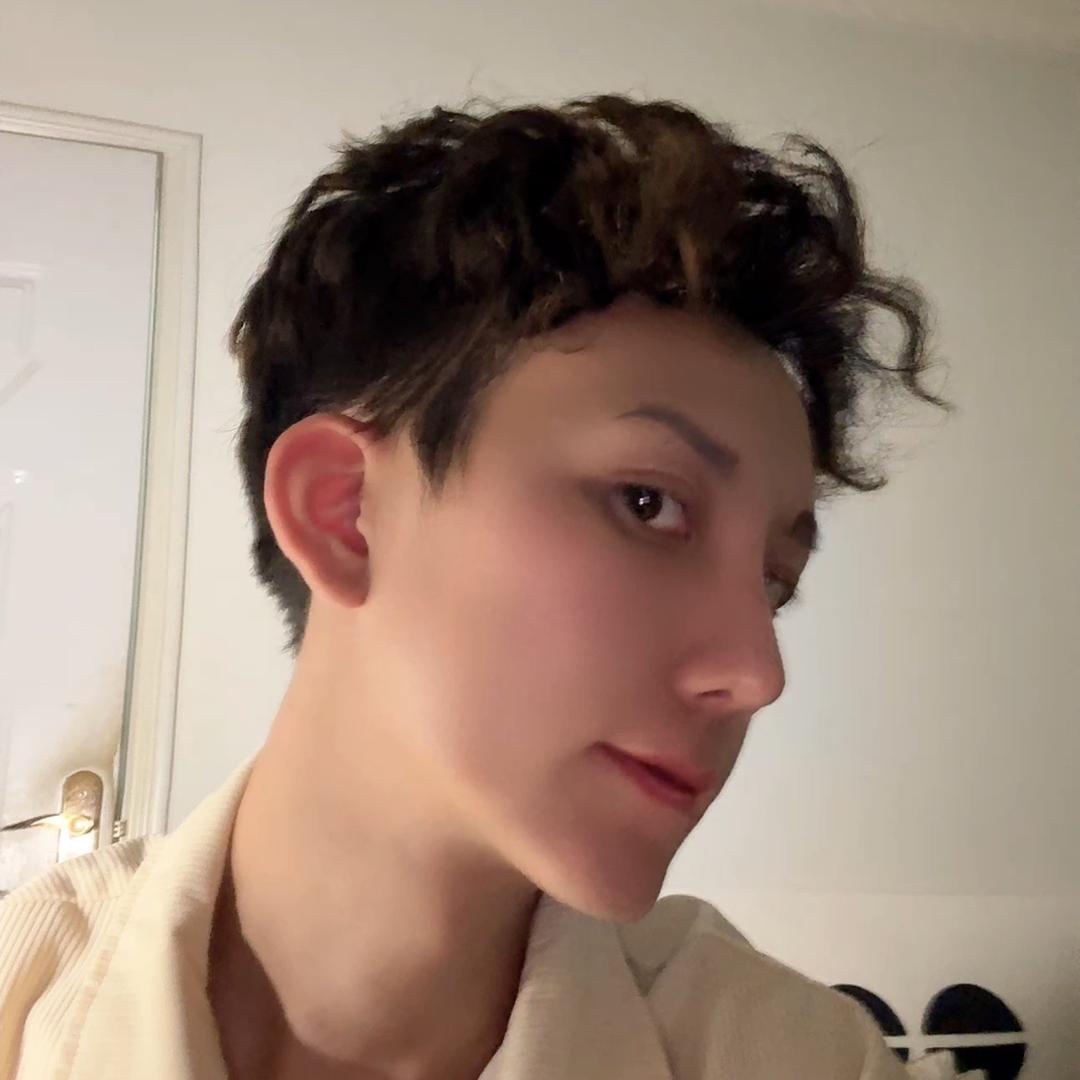 卡拉肖克 戴薇DV