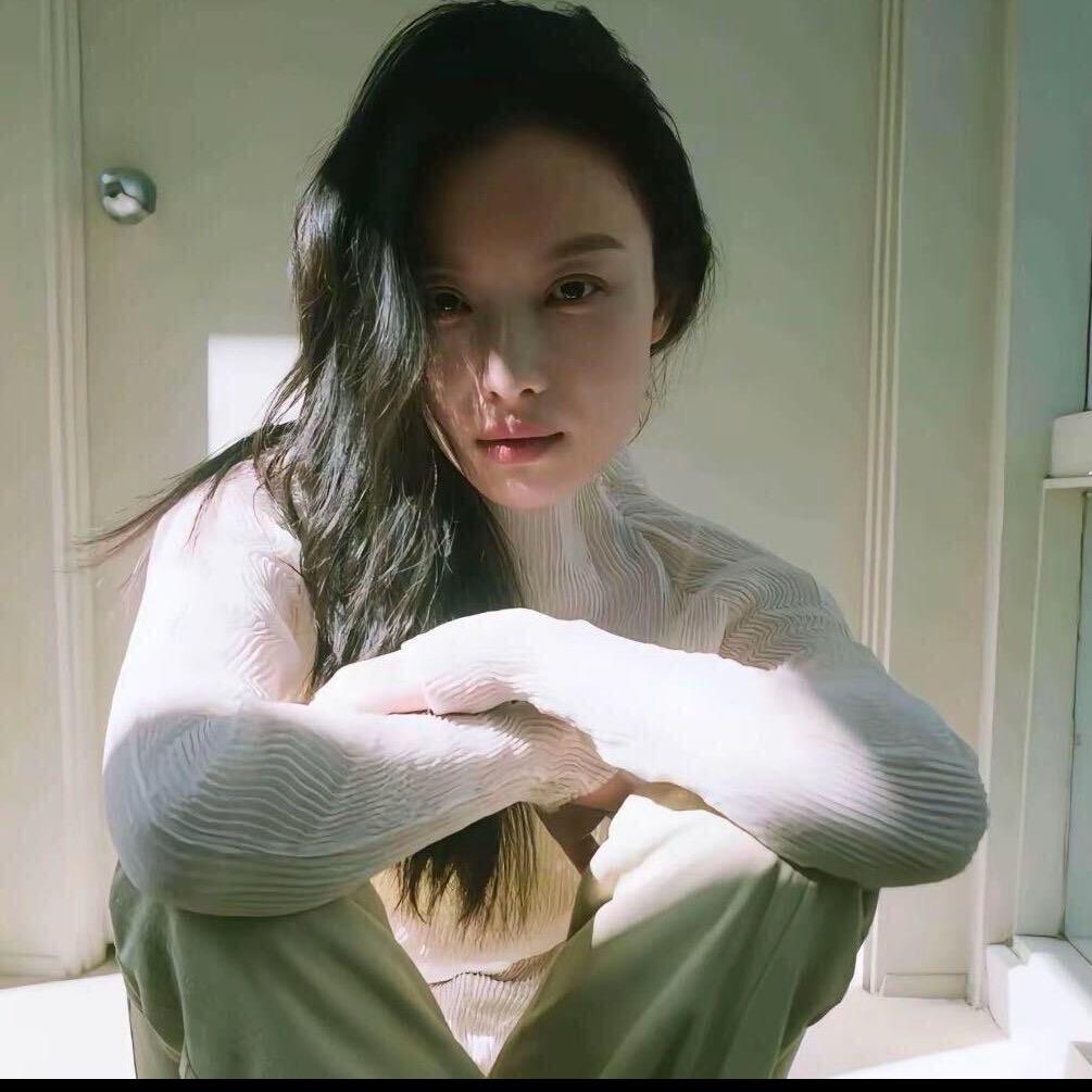 📷.