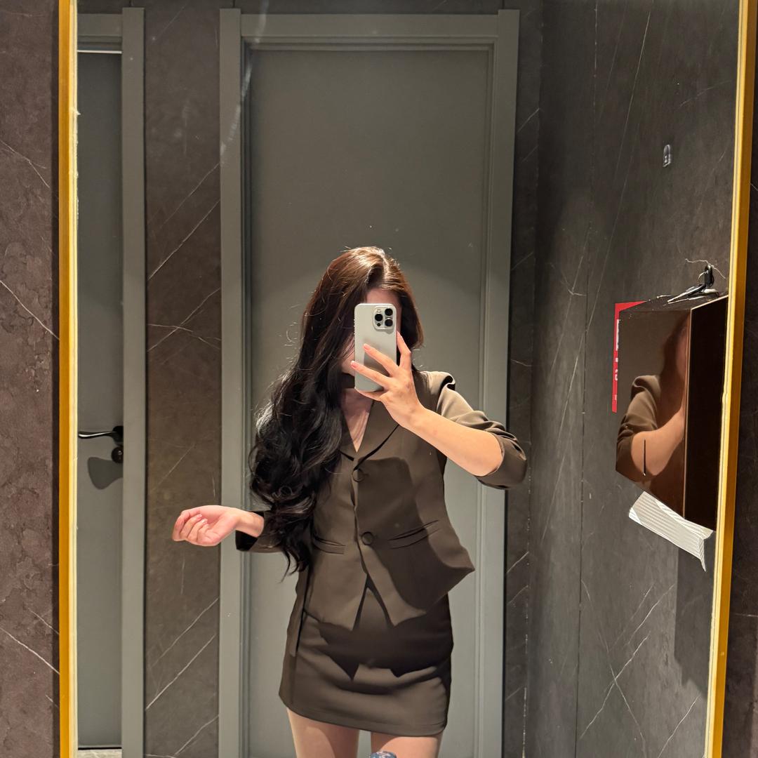 李物•LIU