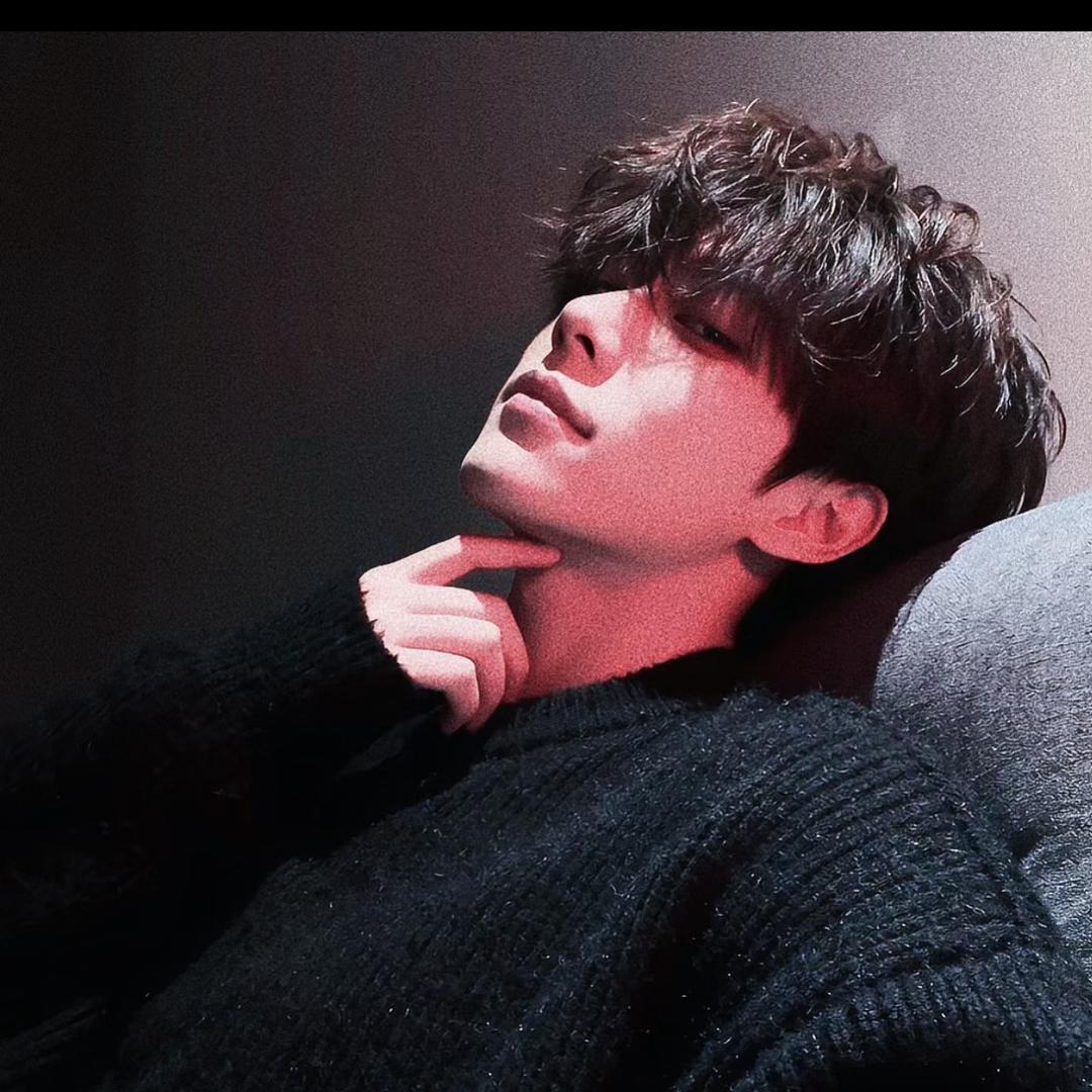 小黄豆儿（山东首家8张起）慕本酒吧