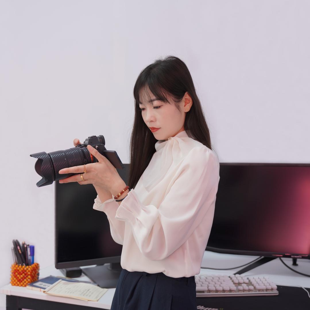 静静（摄像师）