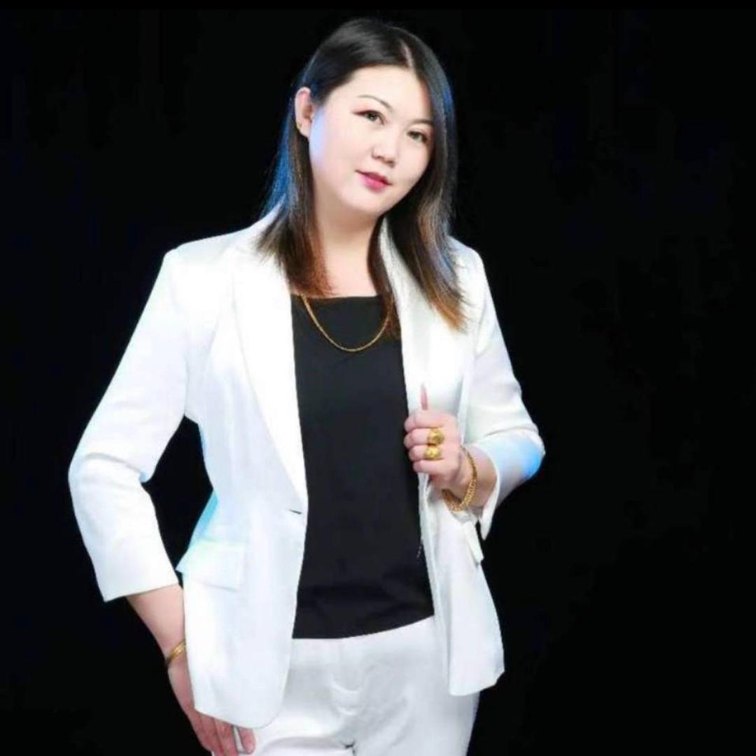 哈巴河县步行街迪拉椒麻鸡店