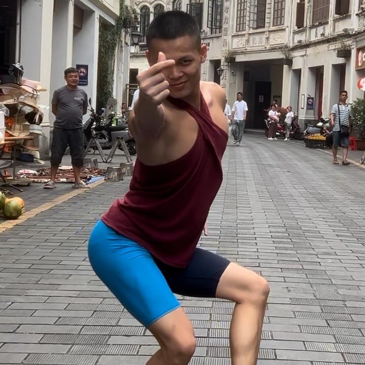 腰娆哥-（椰城小王子）