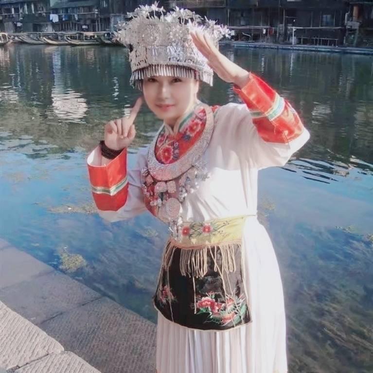 美丽乡村杨妞