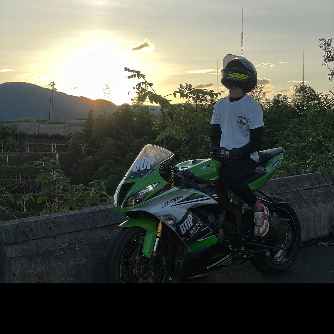 暴力小韦哥-77🇨🇳