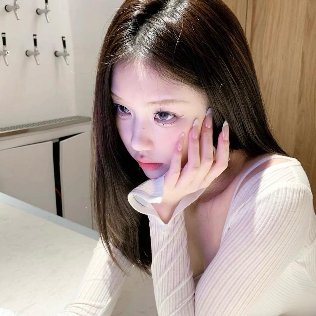 小乖🎀