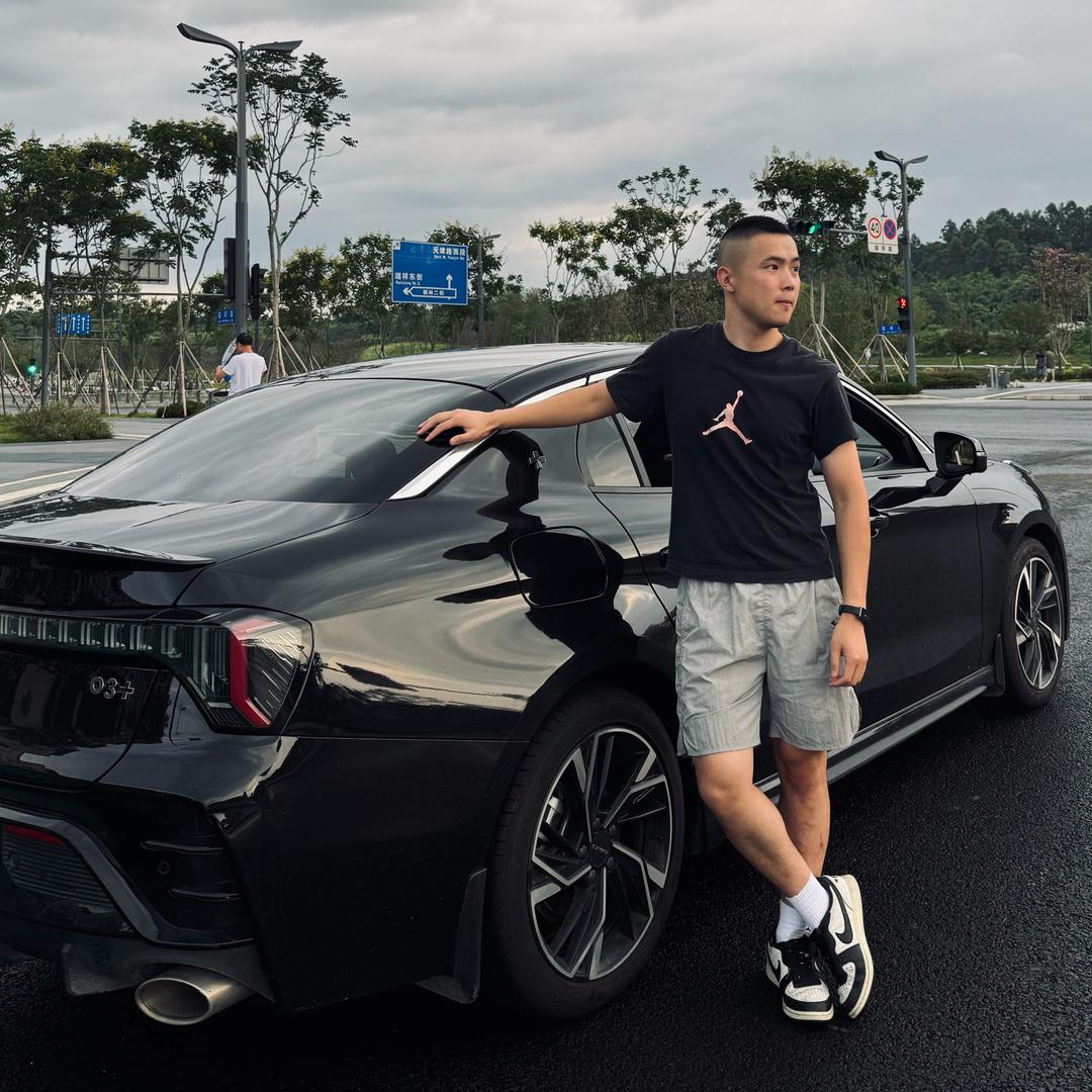 小V的03