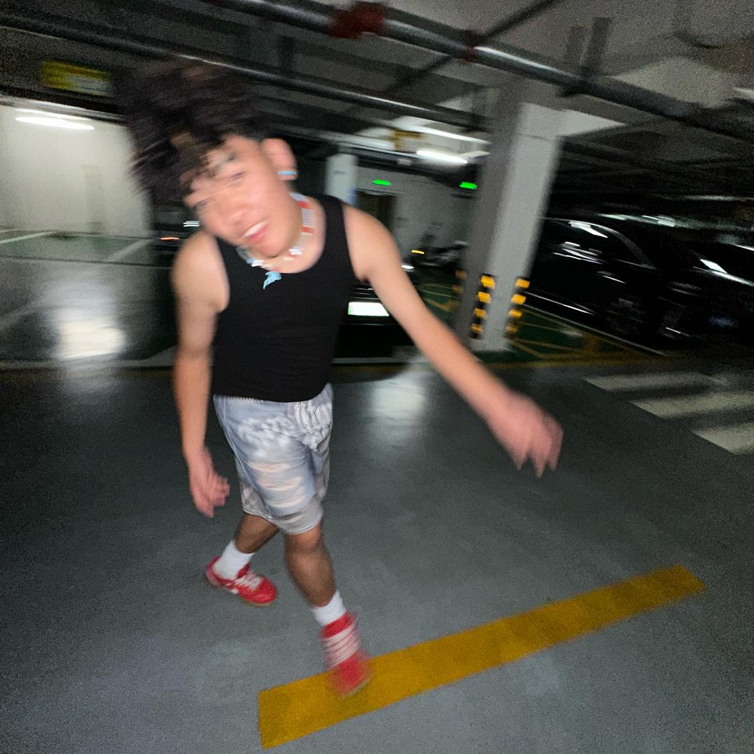 王鑫隆（日常版）