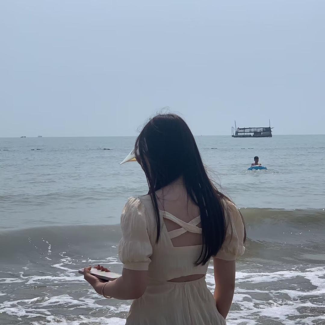 秋子👸 ¹ ¹ ¹ ⁸