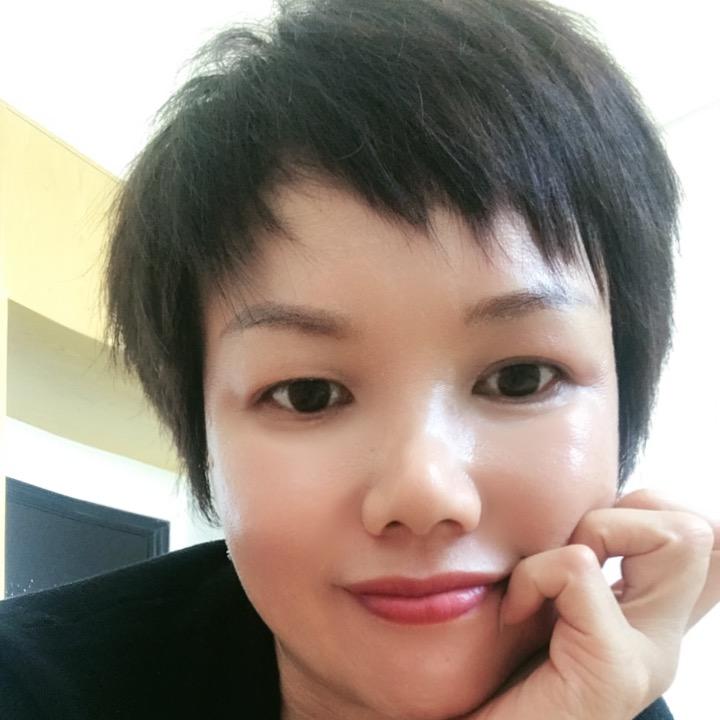 爱跑步的老板娘