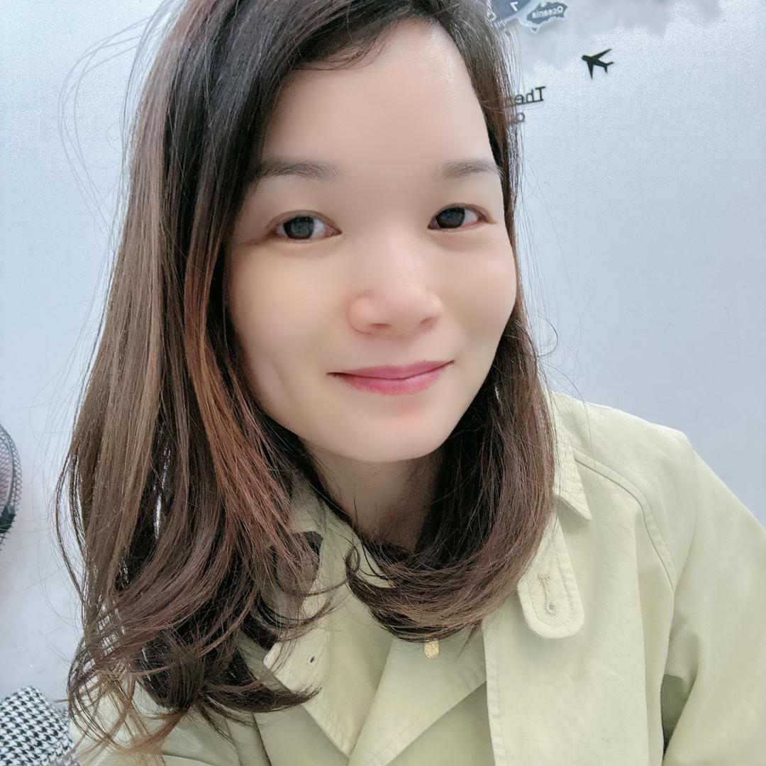 在金溪青奢造型打工的洗头妹