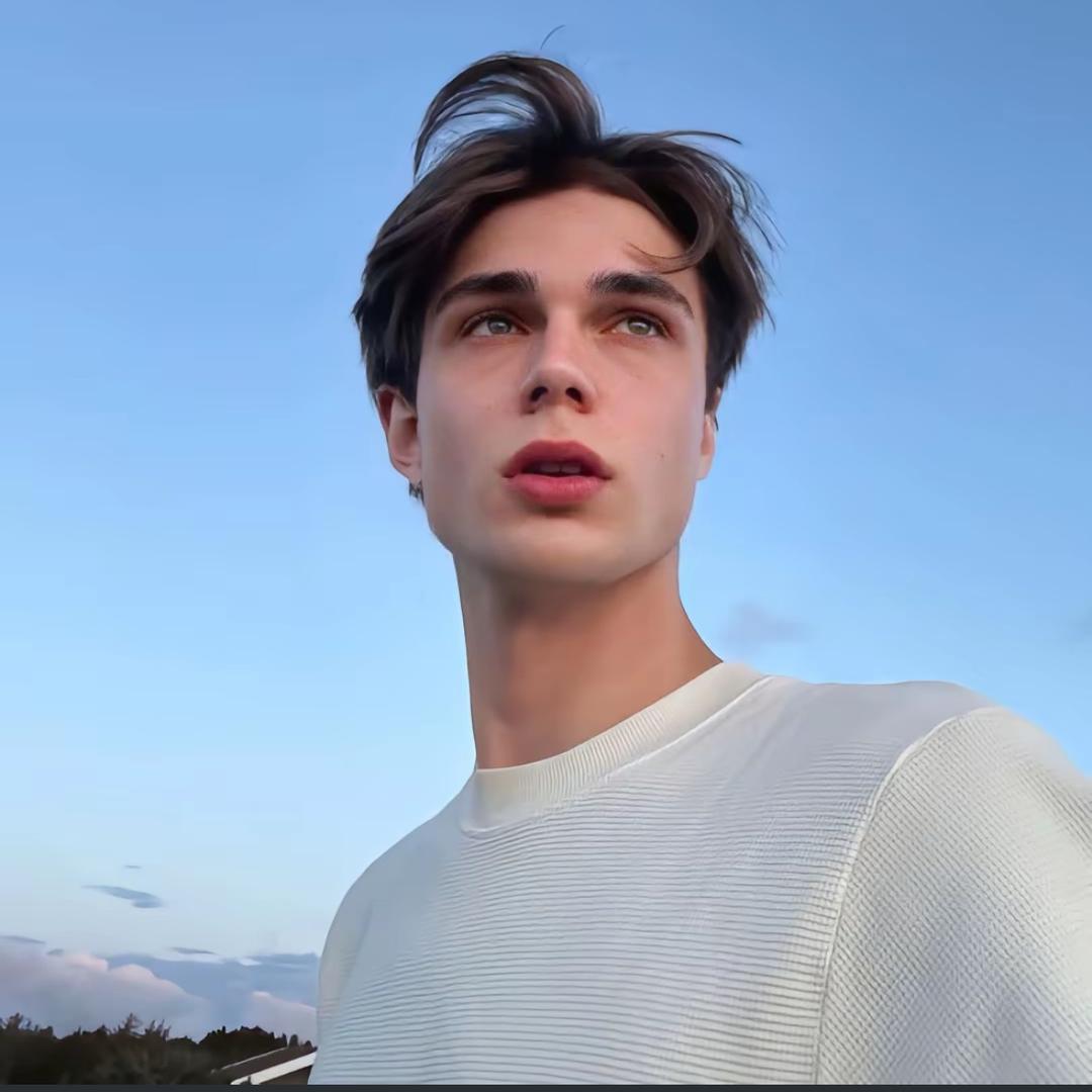 W ￴  ￴￴￴￴ ￴  ￴￴