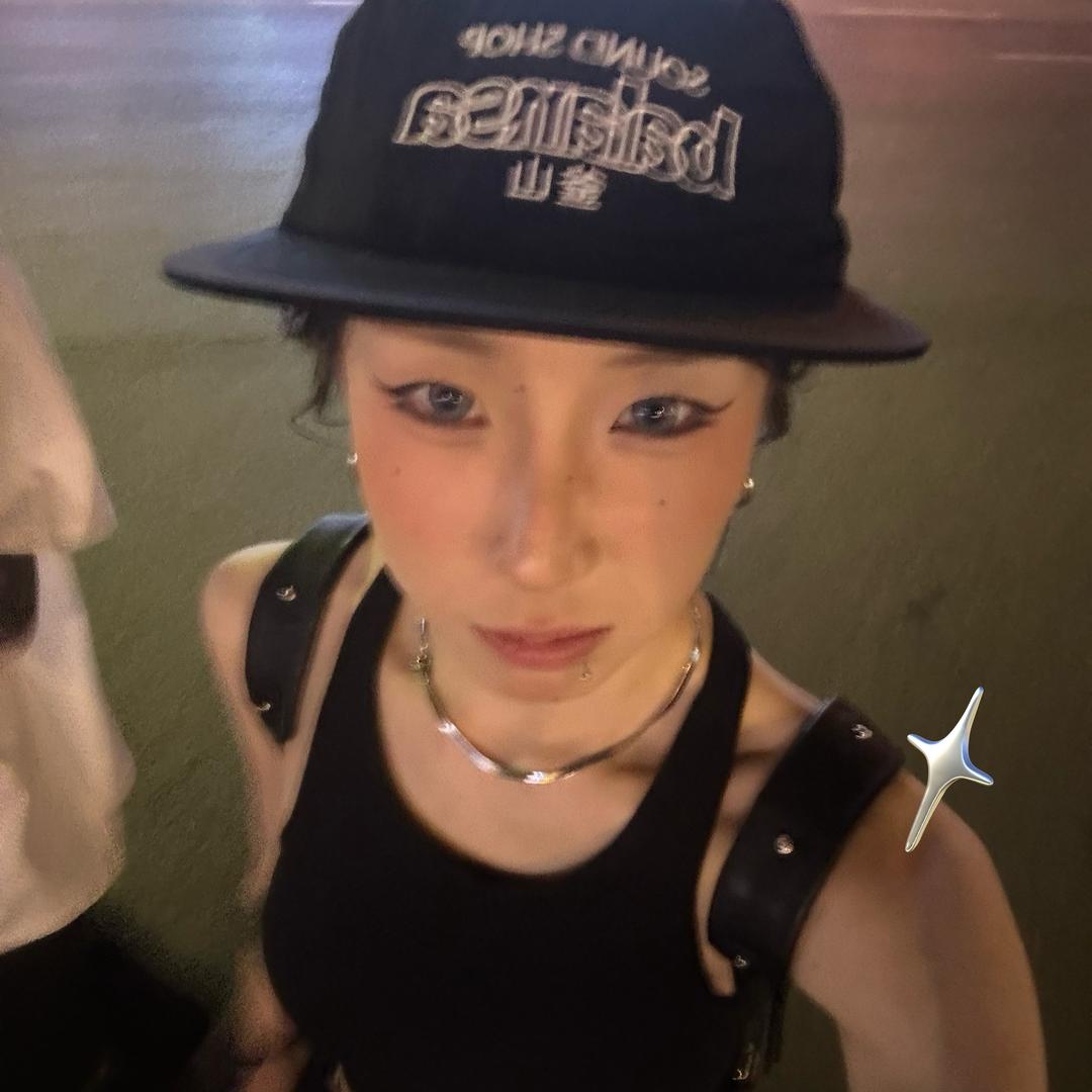 张日京三