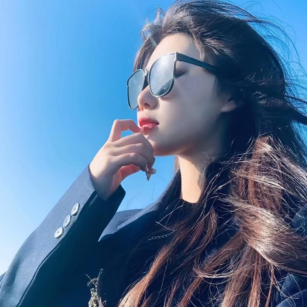洋洋睡醒了咩_