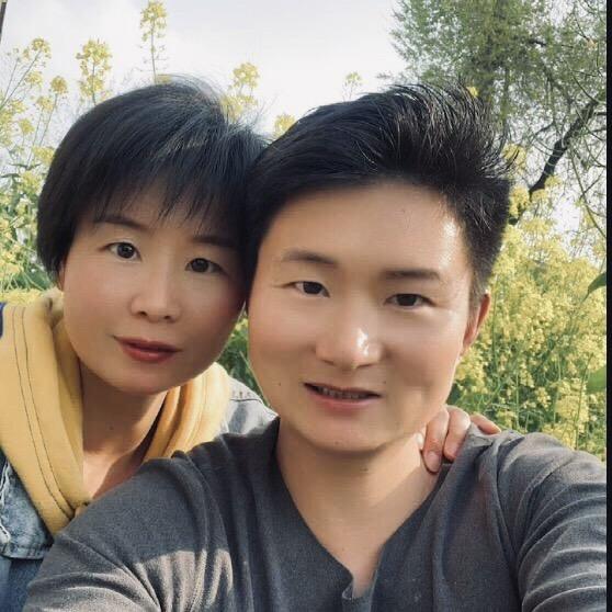 丽丽很努力