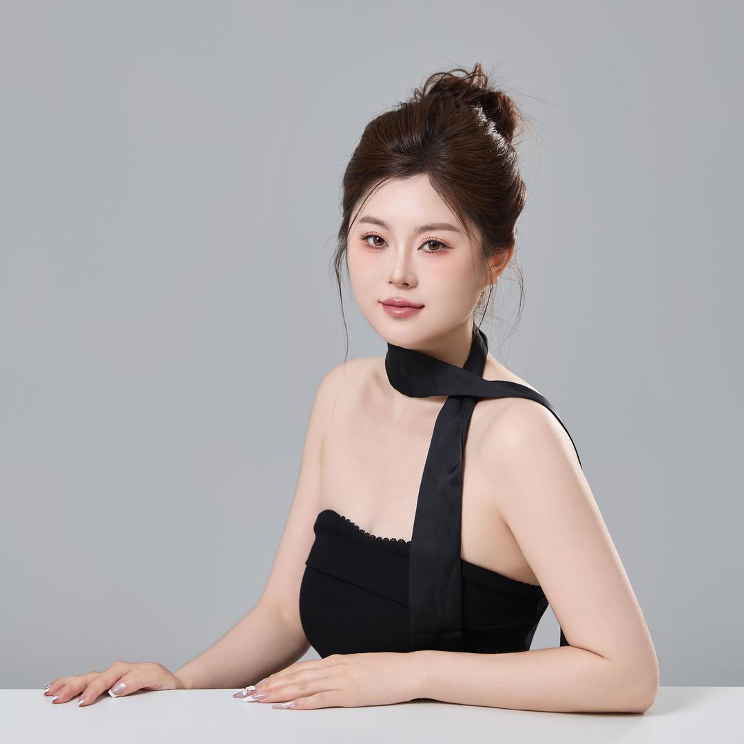 会设计美睫的桐姐