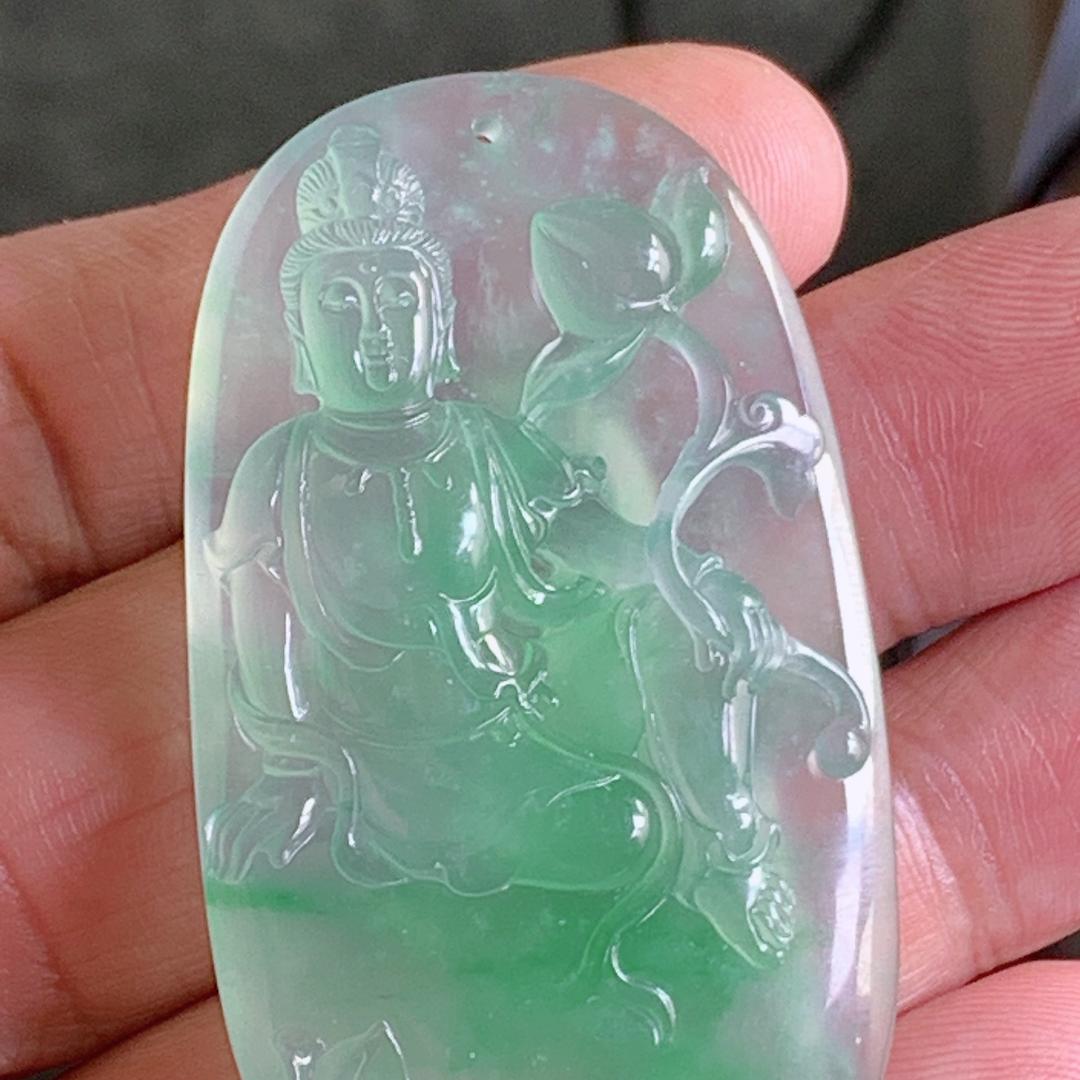 珍儿翡翠