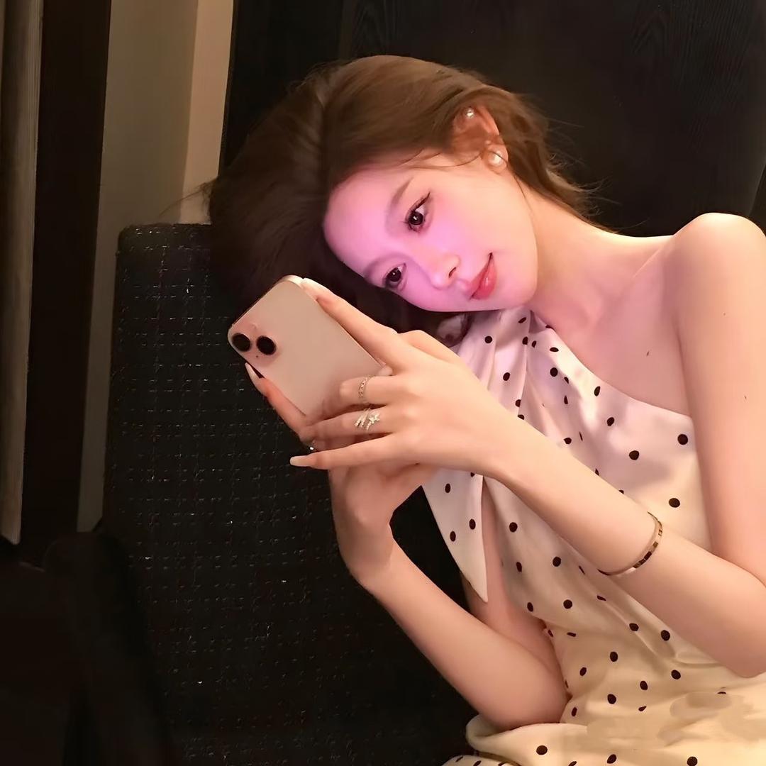 爱美的小颜