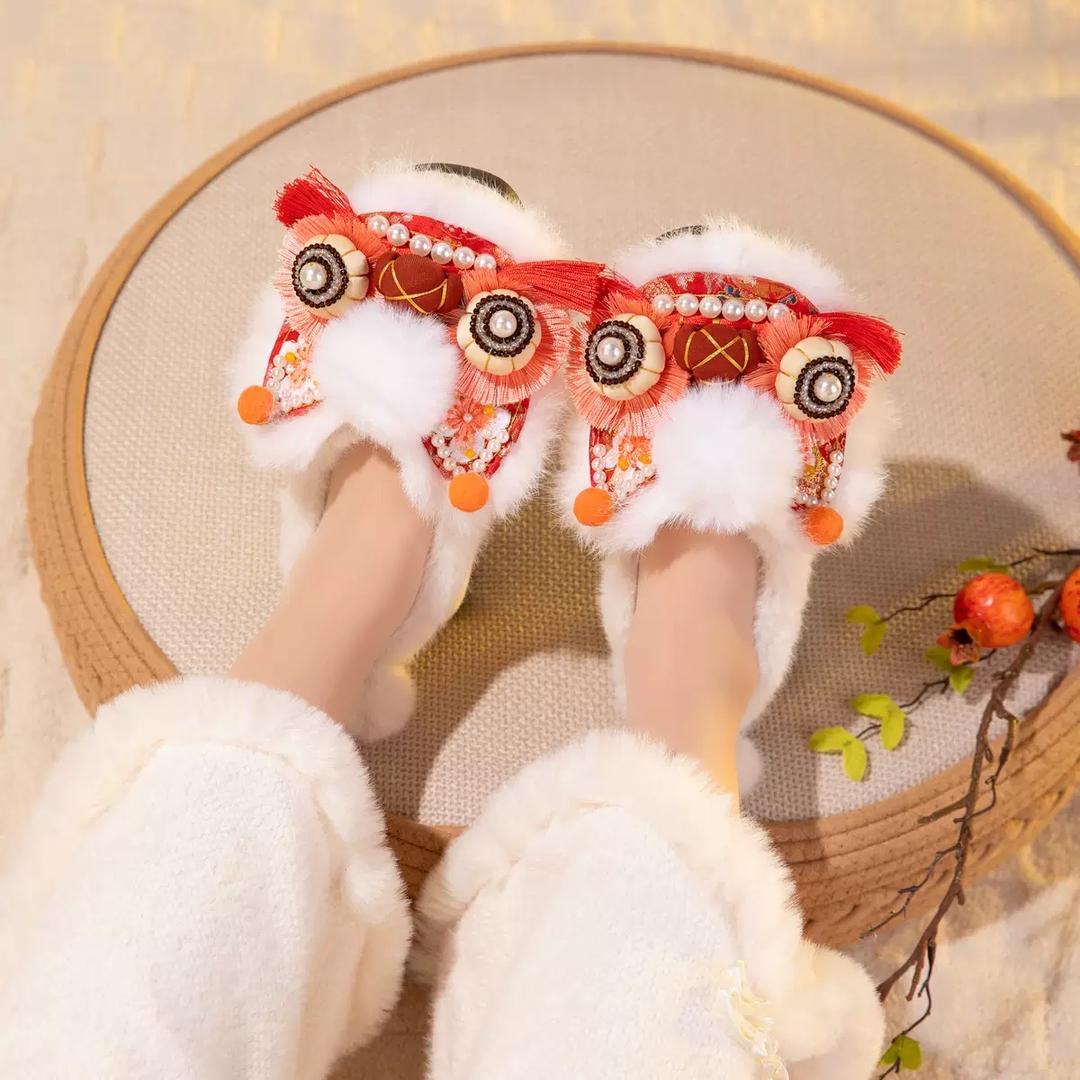 慕莎古风绣花鞋