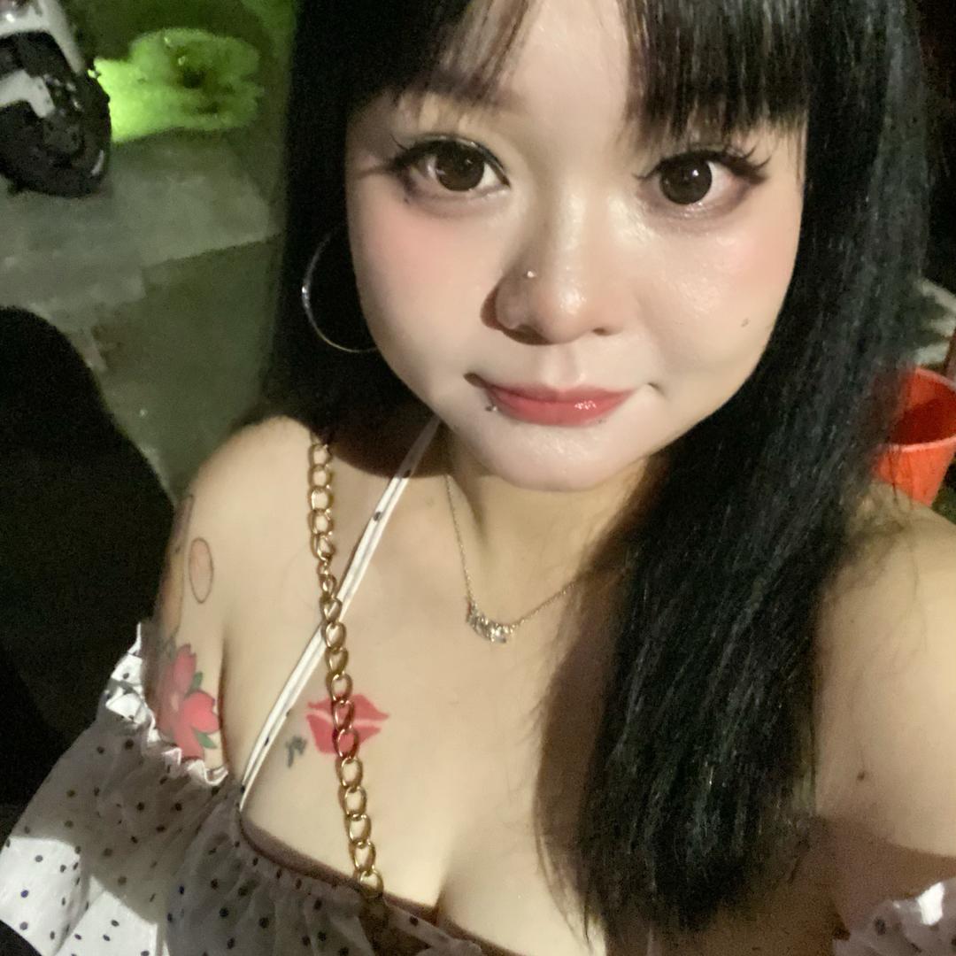除了我都是小猪～