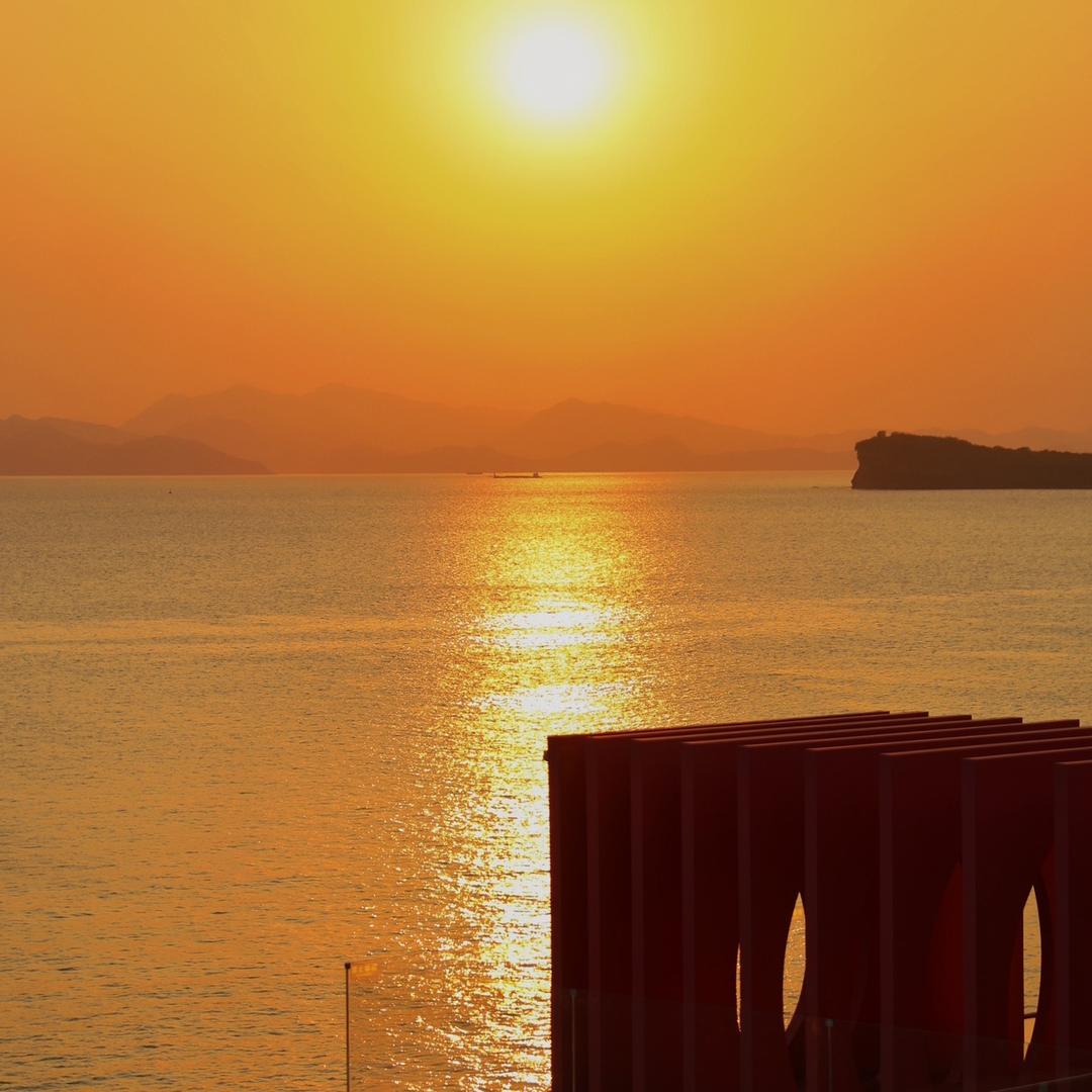 苫也暮悬崖海景餐厅