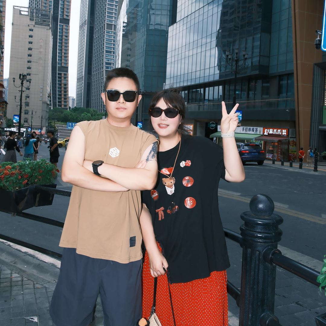 ㅤ── 展开1990条回复 ⌵