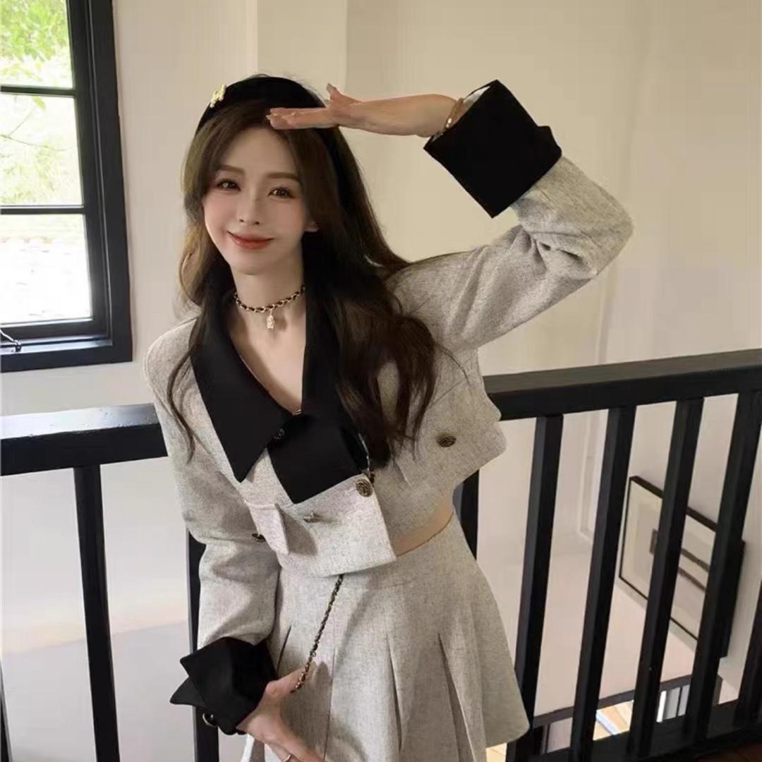 满江红！