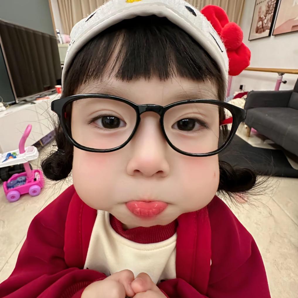 李哈哈.