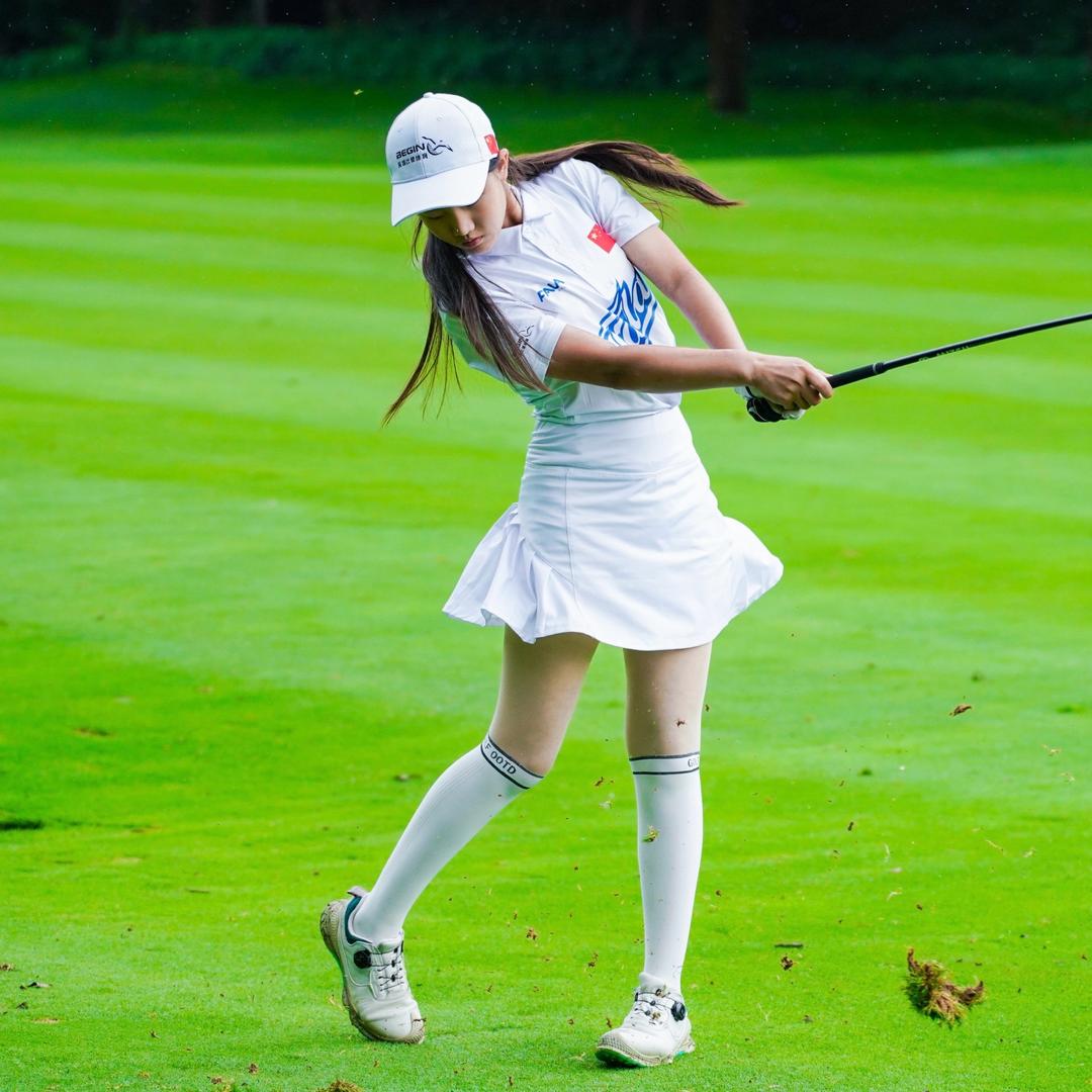 小白球⛳️