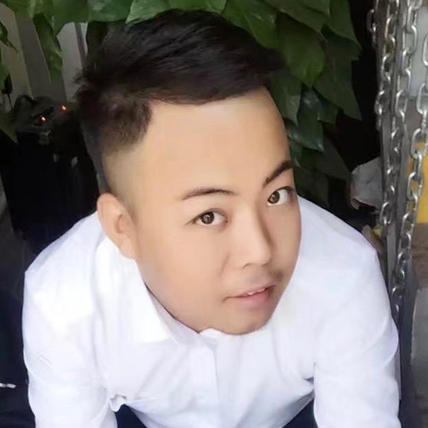 阿龙：