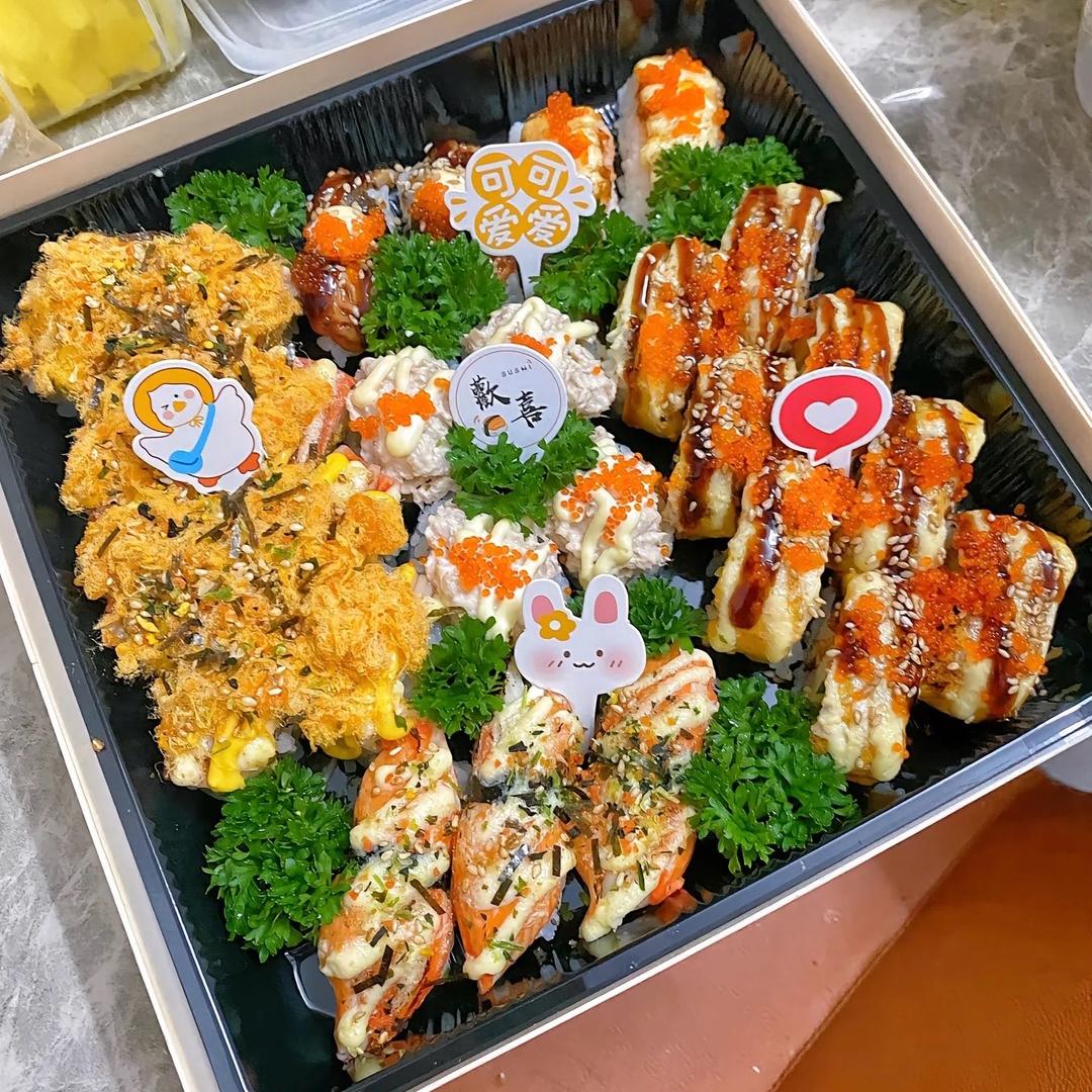 月月摆个摊儿（寿司）