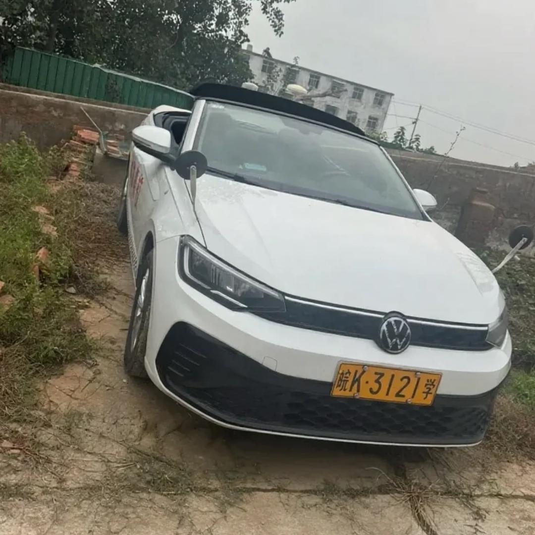 鑫都驾培王教练