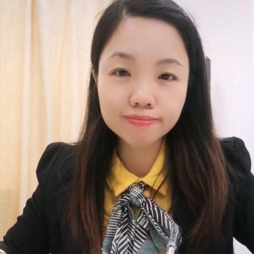 八月