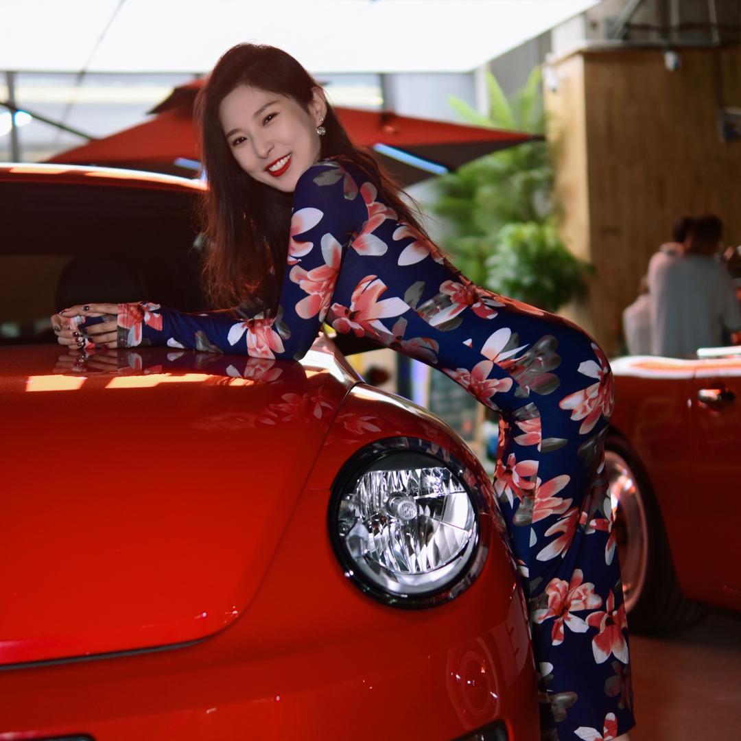 女骑小艾