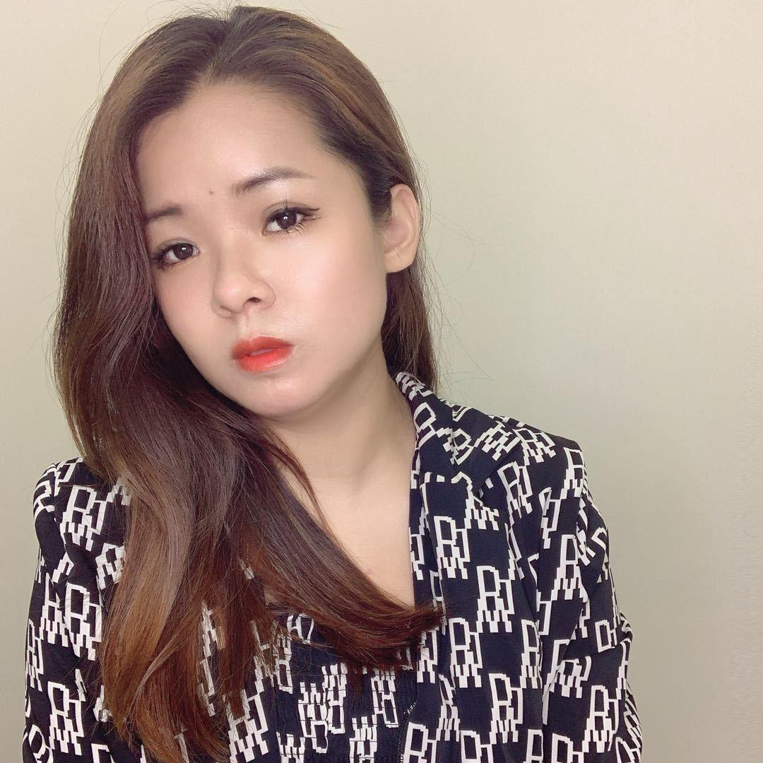 艾丽·普宁化妆师