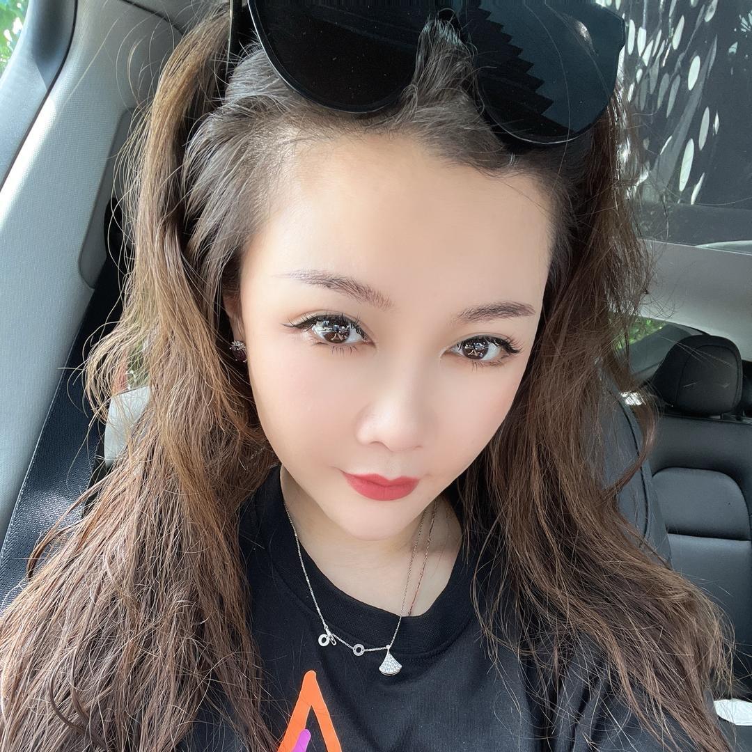 优仕得洗衣液老板娘（嘉姐）