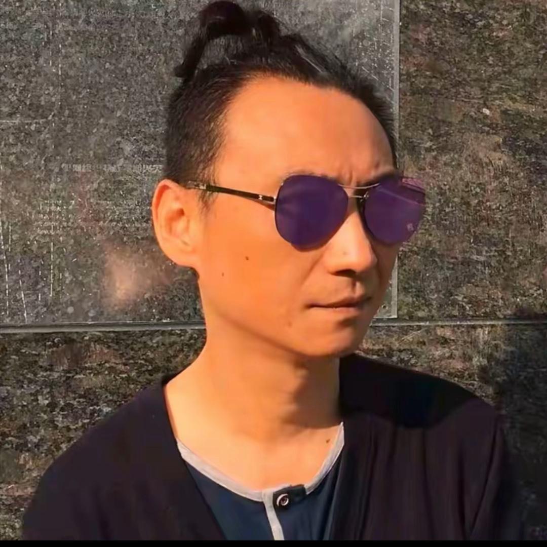 情报官刘皇叔