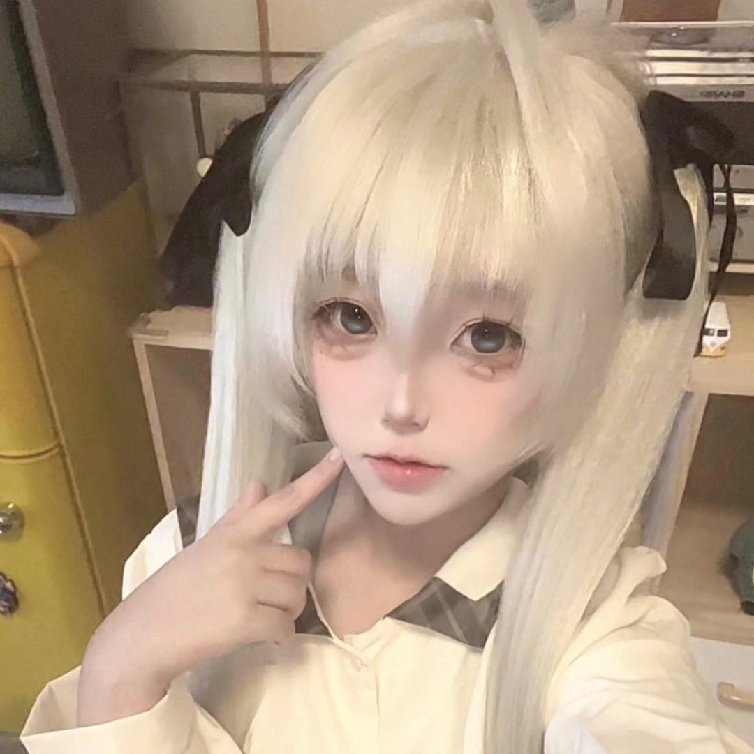 六斤小六斤（3w粉出激情绿茵）