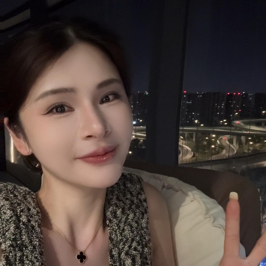 山茶女装批发店