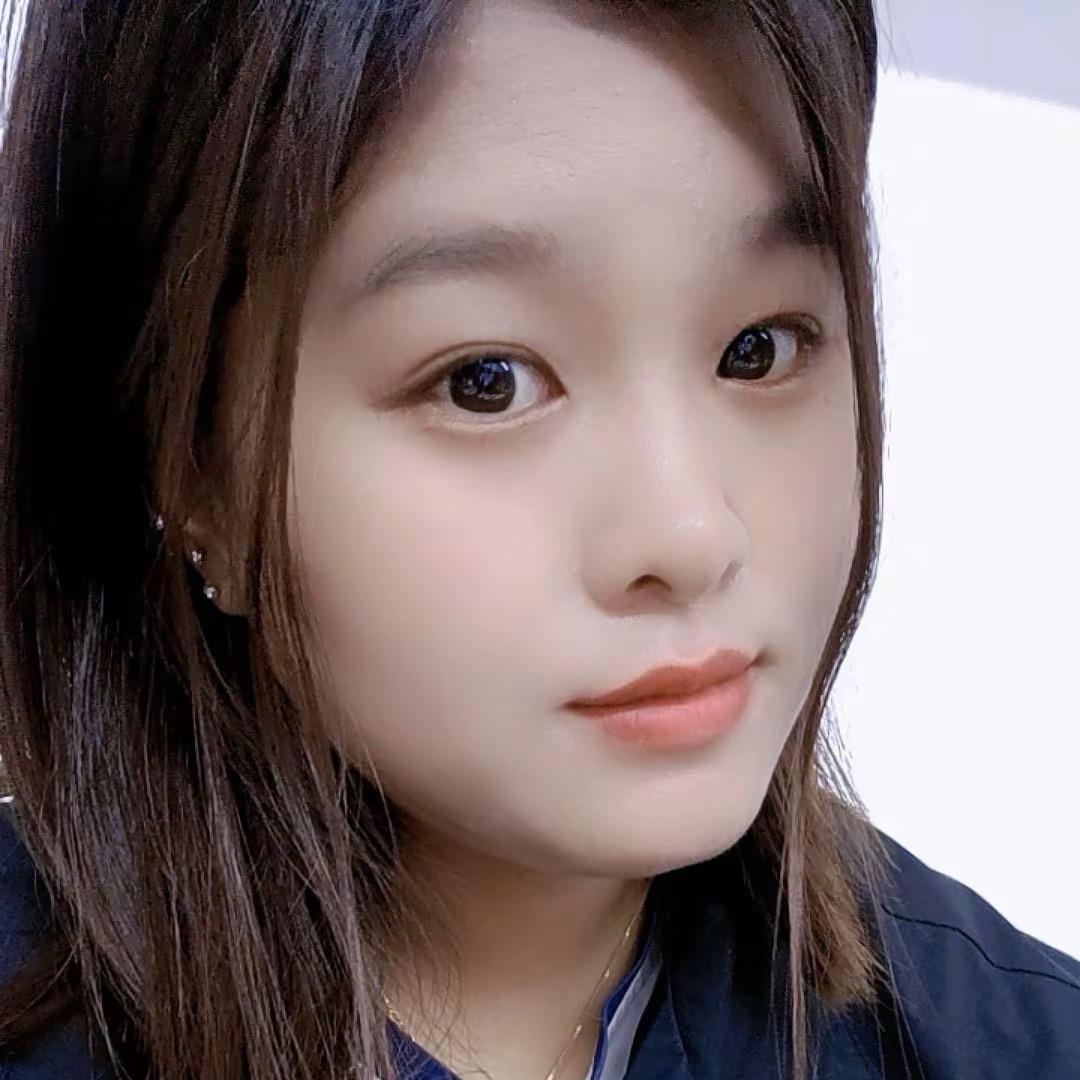 爱吃肉肉小胖子