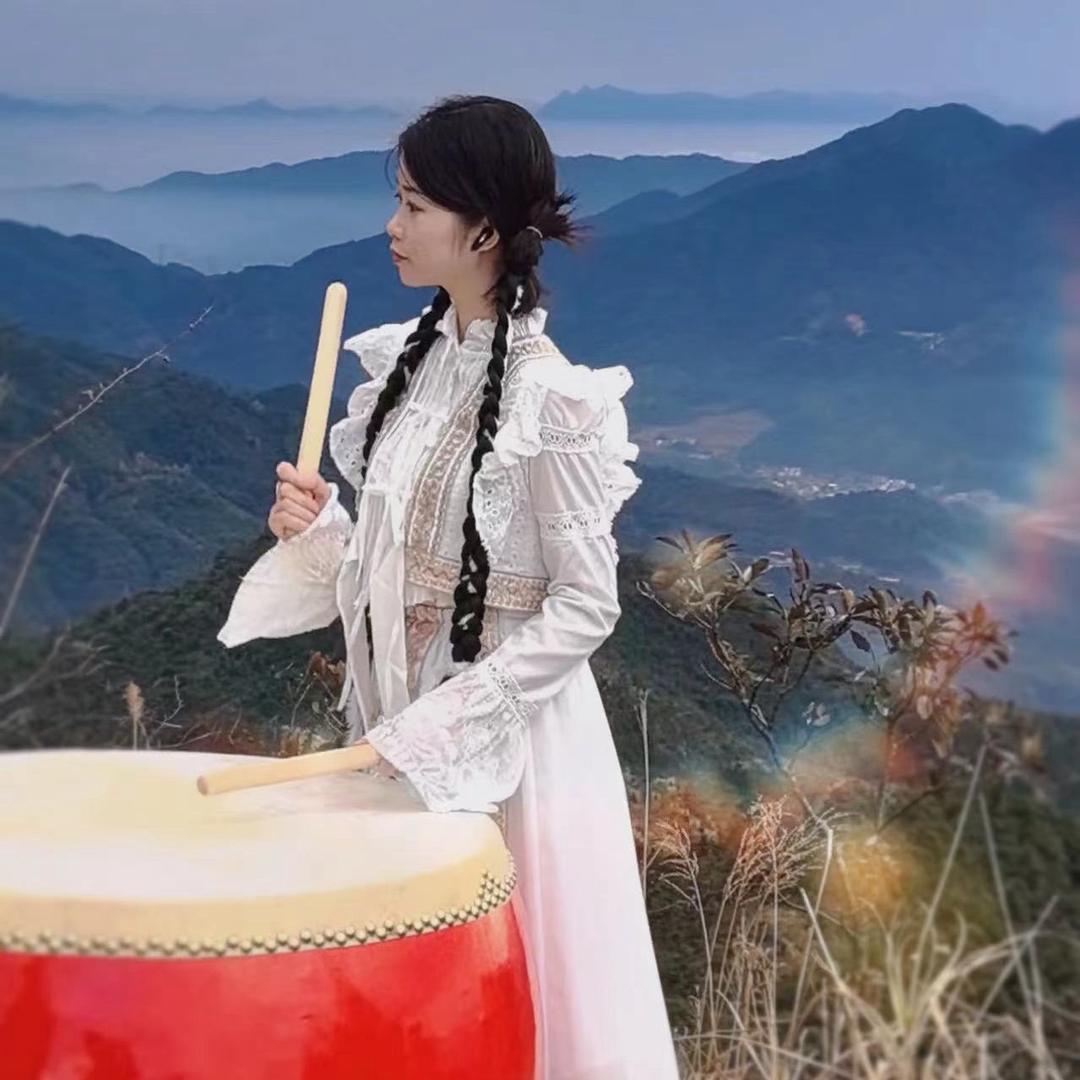 山川鼓语