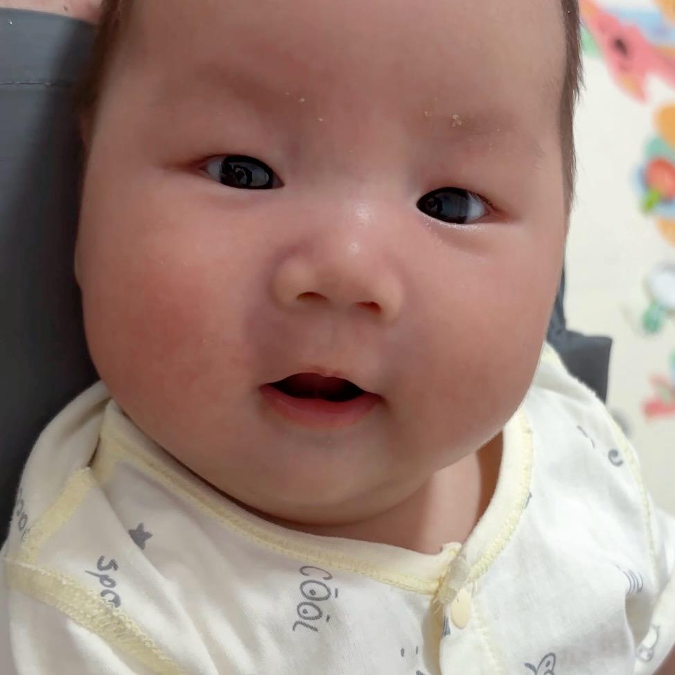 英子二胎啦