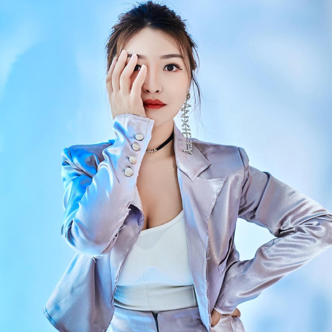 A诗语