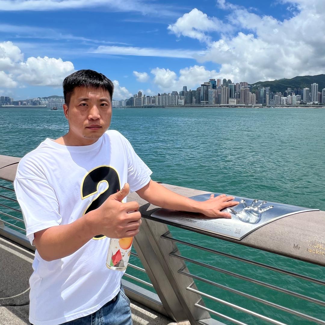雄安收手机的大涛